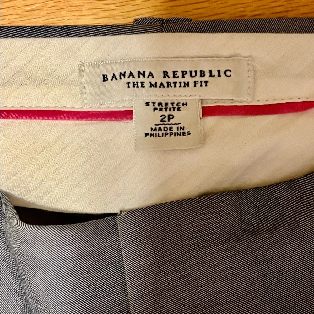 Banana Republic The Martin Fit Gray Cropped Cuffed Pants Size 2P